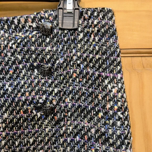 Talbots Size 6 Tweed Multi Color Confetti Straight Pencil Skirt Gun Metal Button - Picture 3 of 12